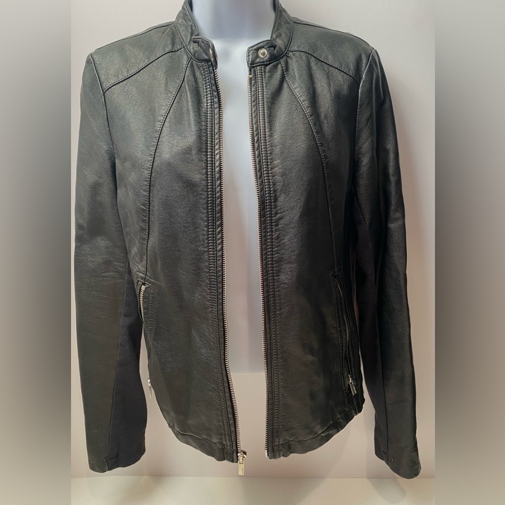 EXPRESS BLACK FAUX LEATHER ZIP UP JACKET WOMENS SIZE SMALL